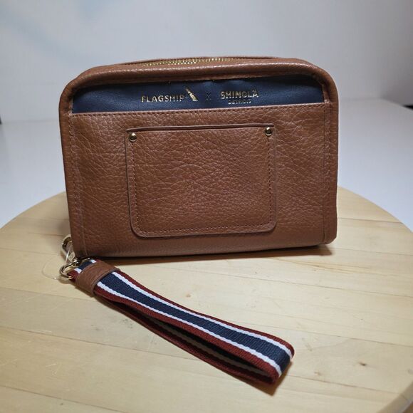 Shinola Detroit brown faux leather toiletry bag with wrist strap For AA New - Picture 1 of 12